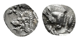 MYSIA. Kyzikos. Hemiobol (Circa 450-400 BC).
Obv:: Head of lion left
Rev: Forepart of boar left; to right, tunny upward 0,39 g
