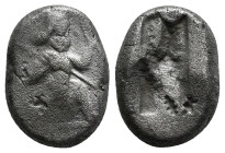 ACHAEMENID EMPIRE. Time of Darios I to Xerxes I (Circa 505-480 BC). Siglos. Sardes.
Obv: Persian king or hero, in kneeling-running stance right.
Rev: ...