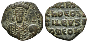 Constantine VII Porphyrogenitus (AD 913-959). Constantinople
AE Follis 
Obv: + COҺST ЬASIL ROM' Crowned bust of Constantine facing, holding globus cru...