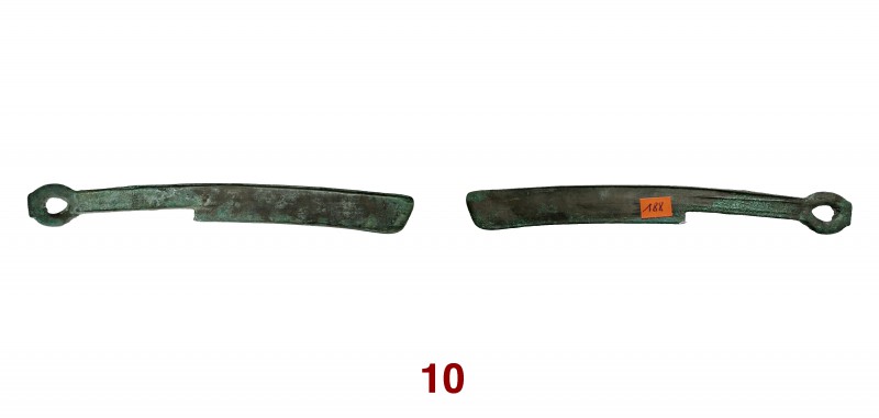 CINA Regno di Zhongshan (?) Moneta a forma di rasoio. Thierry tipo 224 Ae mm 139...