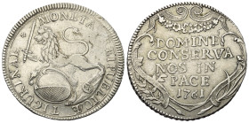 Schweiz. Zürich - Stadt.

 1/2 Taler (Silber). 1761.
Vs: Löwe mit Schwert in der Rechten und Schild in der Linken nach links schreitend.
Rs: Vierz...