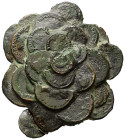 Römische Münzen - Lots. Kaiserzeit.


Lot mit römischen Bronzemünzen des 1. bis 4. Jhs. (ca. 30 Stück). Modern zusammen gefügt mit Klebstoff und Ma...
