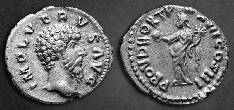 Lucius Verus AD 161-169. Rome
Denarius AR

19 mm, 2,78 g

IMP L VERVS AVG, ...