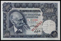 1951. 500 pesetas. (Ed. 460M). 15 de noviembre, Benlliure. Billete de muestra. Serie A. Firma del cajero. Numeración 0000000. Sobrecarga tipográfica "...