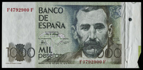 1979. 1000 pesetas. (J. A. Castellanos Er.P4). 23 de octubre, Pérez Galdós. Serie F-F. Error por exceso de papel. Se entrega encapsulado. Raro. S/C-....