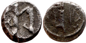 Phoenicia, Obol, Sidon (375-333 BC) Obverse: Galley l.; legend in Phoenician, Reverse. Persian king battling lion

8mm 0.80g