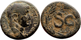 Claudius (41-54) Syria: Antioch. Obv: Bust of emperor. Rev: Large S C

26mm 15.07g