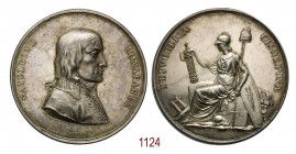 Fondazione della Repubblica Cisalpina 1797, Milano op. Manfredini, AR 114,45g. Ø63,5mm. [3,9mm. NAPOLEONE BONAPARTE Busto di Napoleone in uniforme a d...