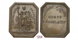 Corpo Legislativo, 1800 (an 8), Parigi op. Gatteaux, Æ 30,48g. Ø48,1x39,6mm. [2,5mm. Ottagonale. RÉPUBLIQUE FRANCAISE• La Rivoluzione stante di fronte...