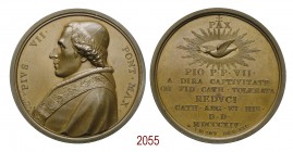 Ritorno di Papa Pio VII a Roma ed omaggio dei cattolici inglesi ed irlandesi, 1814, Londra op. Webb, Æ 70,57g. Ø53,8mm. [4,4mm. PIVS VIII• PONT•MAX• B...