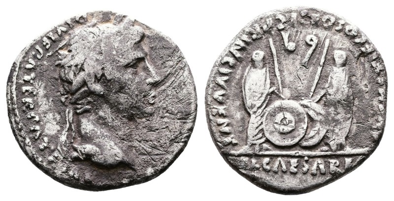 Augustus, 27 BC-14 AD. AR Denarius (18,5mm. 3,5 g.). Lyons mint. CAESAR AVGVSTVS...