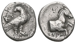 Aeolis, Kyme
Hemidrachm circa 350-250 . KY Eagle standing r. with closed wings, and looking backwards. Rev. Forepart of horse r.; below, AΠOΛΛA[Σ]. SN...