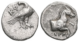 Aeolis, Kyme
Hemidrachm circa 350-250 . KY Eagle standing r. with closed wings, and looking backwards. Rev. Forepart of horse r.; below, AΠOΛΛA[Σ]. SN...