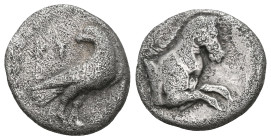 Aeolis, Kyme
Hemidrachm circa 350-250 . KY Eagle standing r. with closed wings, and looking backwards. Rev. Forepart of horse r.; below, AΠOΛΛA[Σ]. SN...