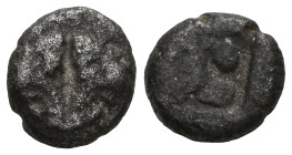 CARIA. Uncertain mint. Circa 500-450 BC. Obol (Silver). Two confronted bull's heads. Rev. Irregular incuse square.


Weight:1,1 gr
Diameter:9,2 mm