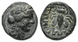 GREEK
Lydia. Tripolis 200-100 BC. Bronze Æ . Laureate head of Apollo right / AΠΟΛΛΩΝΙΑΤΩΝ, bee; maeander pattern below.


Weight:1,7 gr
Diameter:10,8 ...