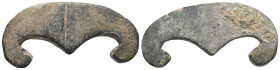 Aes Formatum. Siglos VI-IV BC CENTRAL ITALY or LAZIUM. Semicircular element in the shape of a trident. Very fine.


Weight:8 gr
Diameter:30,4 mm