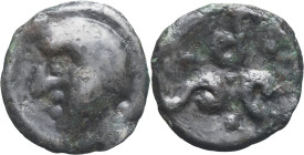 GAULE - CELTIC
Suessions. Potin, type de Pommiers ND (1er s. av. J.-C.).
DT.690 ; Potin - 3,34 g - 18 mm - 12 h