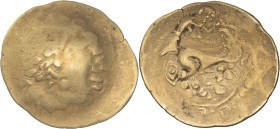GAULE - CELTIC
Bituriges Cubes. Statère “ type de Mouliets” ND (IIe s. av. J.-C.).
DT.3618 - Kellner, Tayac, 93 ; Or - 7,56 g - 21,5 mm - 11 h
Flan la...