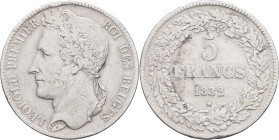 BELGIQUE - BELGIUM
Léopold Ier (1831-1865). 5 francs, tranche en creux 1832, Bruxelles.
M.5 ; Argent - 24,79 g - 37 mm - 6 h
Tranche position B. TB.