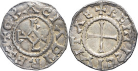 FRANCE / CAROLINGIENS - FRANCE / CAROLINGIAN
Charles II le Chauve (840-877). Denier ND, Reims.
P.298 - MG.814 ; Argent - 1,66 g - 19,5 mm - 1 h
Flan l...