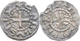 FRANCE / CAROLINGIENS - FRANCE / CAROLINGIAN
Charles II le Chauve (840-877). Denier ND, Clermont.
P.765-766 - MG.1083 ; Argent - 1,60 g - 21 mm - 12 h...