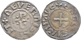 FRANCE / CAROLINGIENS - FRANCE / CAROLINGIAN
Charles le Chauve ou au nom de Charles Empereur (fin IXe - début Xe s.). Denier ND, Nevers.
D.701 - P.596...