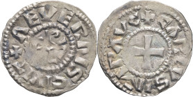 FRANCE / CAROLINGIENS - FRANCE / CAROLINGIAN
Charles le Chauve ou au nom de Charles Empereur (fin IXe - début Xe s.). Denier ND, Nevers.
D.701 - P.596...