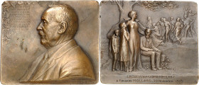 FRANCE - FRANCE
IIIe République (1870-1940). Plaque, Léopold Bellan et l’Association Léopold Bellan, par C. Pillet 1924 [1929], Paris.
Maier 211 = cet...