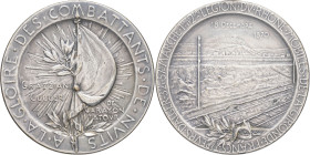 FRANCE - FRANCE
IIIe République (1870-1940). Médaille, Aux combattants de Nuits, par Oscar Roty ND (1894), Paris.
Maz.1897, 56 ; Bronze - 62,02 g - 50...