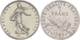 FRANCE - FRANCE
Ve République (1958 à nos jours). Piéfort de 1 franc Semeuse 1985, Pessac.
GEM.104.P1 ; Nickel - [12,00] g - 24 mm - 6 h
Seuls 69 exem...