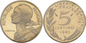 FRANCE - FRANCE
Ve République (1958 à nos jours). Piéfort de 5 centimes Marianne 1985, Pessac.
GEM.22.P1 ; Cupro-nickel aluminium - [4,00] g - 17 mm -...
