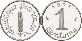 FRANCE - FRANCE
Ve République (1958 à nos jours). Piéfort de 1 centime Épi en argent 1991, Pessac.
GEM.4.P2 ; Argent - 4,4 g - 15 mm - 6 h
Vendu dans ...