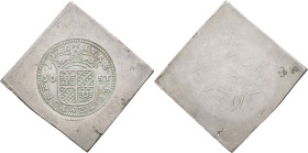 PAYS-BAS - NETHERLANDS
Siège de Groningue (1672). 50 stuivers klippe 1672, Groningue.
MO.4.17.12.1.1 ; Argent - 29,13 g - 47 mm - 12 h
TTB.