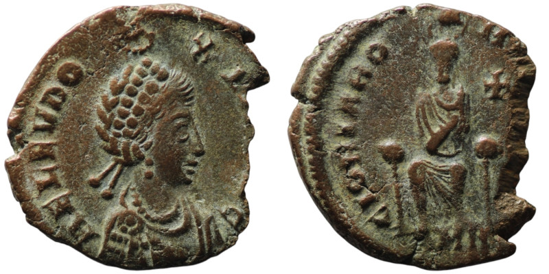 Aelia Eudoxia (AD 400-404). Nicomedia
AE Follis (17mm, 2,27g)