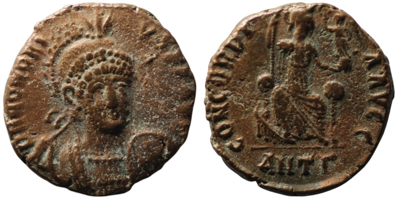 Honorius (AD 393-423). Antioch
AE Follis (15mm, 3,89g)