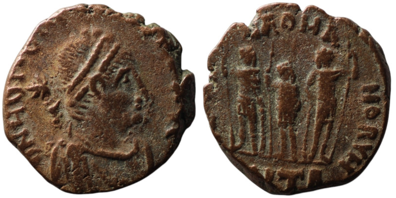 Honorius (AD 393-423). Antioch
AE Follis (15mm, 1,68g)