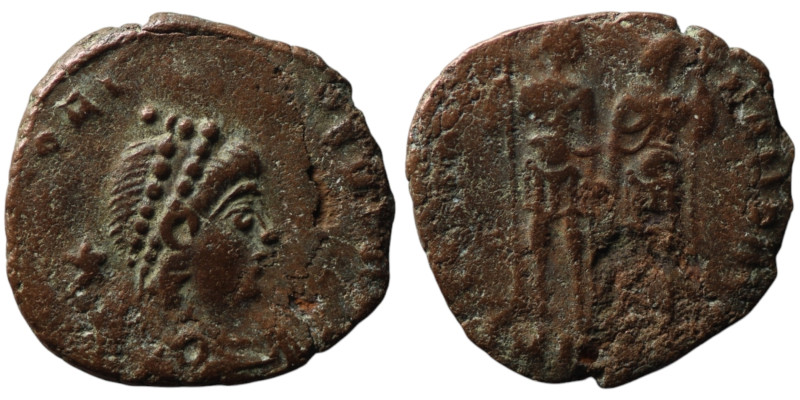 Honorius (AD 393-423)
AE Follis (15mm, 1,03g)