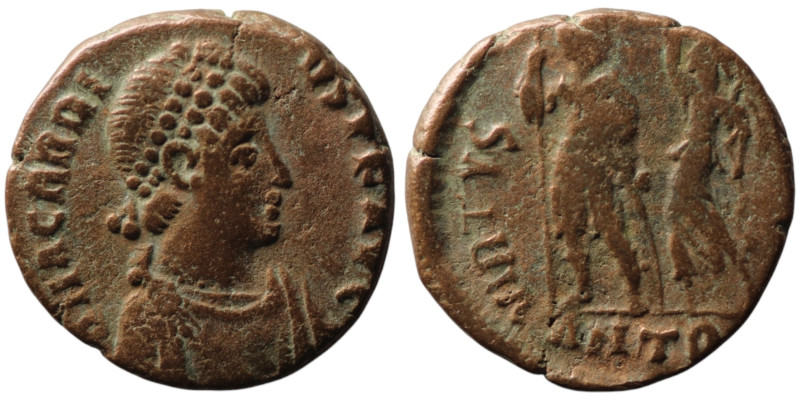 Arcadius (AD 383-388). Antioch
AE Follis (15mm, 2,17g)