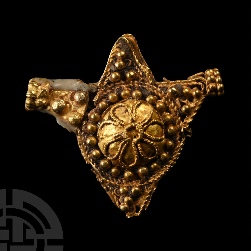 Byzantine Gold Filigree Bead

Circa 11th century A.D. Comprising a central dom...