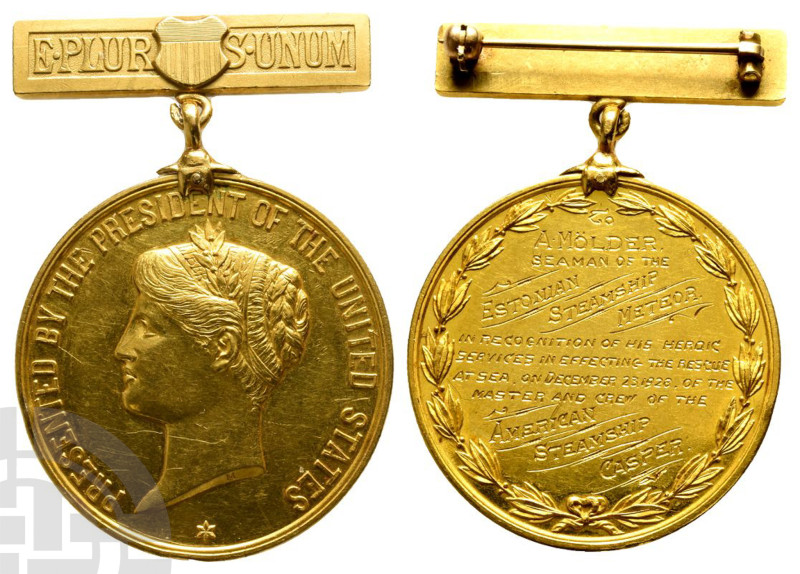 Life Saving AV Medal. 20th century AD. Philadelphia mint. Presented to A. Mölder...