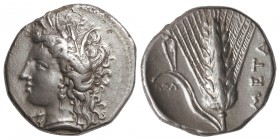 Estátera. 330-300 a.C. LUCANIA. METAPONTO. Anv.: Cabeza de Demeter a izquierda con espigas. Rev.: META. Espiga vertical con hoja a izquierda, sobre és...