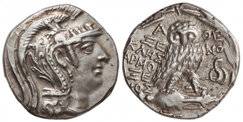 Tetradracma. 180-3 a.C. ATENAS. Anv.: Cabeza de Atenea a derecha con casco ateni...