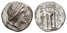 Tetróbolo. 300-190 a.C. KNIDOS. CARIA. Anv.: Cabeza de Ártemis a derecha con carcaj sobre la espalda. Rev.: KNI¶I¶(N) H¶OK¶H¶. Trípode. 2,50 grs. AR. ...