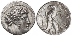 Tetradracma. 126 a.C.-65 d.C. TIRO. FENICIA. Anv.: Cabeza de Melkart a derecha laureada y con la piel del león de Nemea anudada al cuello. Rev.: TYPOY...