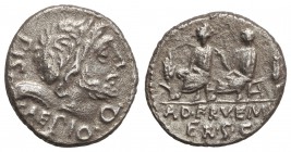 Denario. 100 a.C. CALPURNIA-5. L. Calpurnius Piso y Q. Servilius Caepius. Taller Auxiliar de Roma. 3,45 grs. AR. (Oxidaciones limpiadas). Cal-301; FFC...