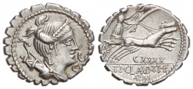 Denario. 79 a.C. CLAUDIA-5. Ti. Claudius Nero. Taller Auxiliar de Roma. Rev.: CXXXX bajo la biga. 3,85 grs. AR. Cal-426; FFC-567. MBC+.