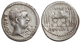 Denario. 42 a.C. LIVINEIA-10. L. Livineius Regulus. Anv.: Cabeza del pretor Lucius Livineius Regulus a derecha, detrás REGVLVS, delante ¶PR¶. 3,85 grs...