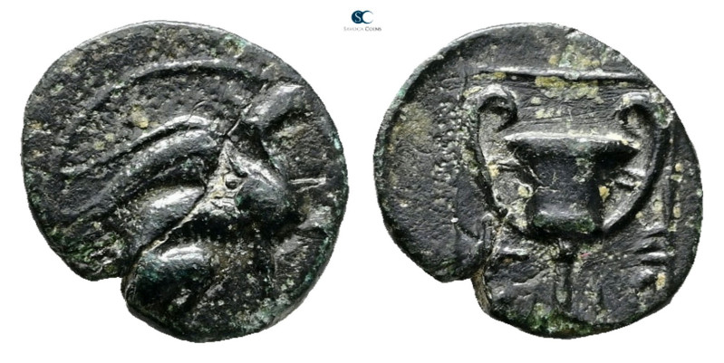 Ionia. Teos circa 210-190 BC. 
Bronze Æ

14 mm, 1,63 g



Very Fine