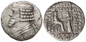Tetradracma. 38 a 3 a.C. PHRATES IV. PARTIA. Anv.: Busto con barba y diadema a izquierda. Rev.: Rey sentado sobre trono a derecha, recibiendo corona d...